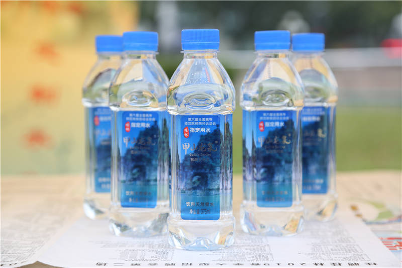 公司定制水：企业形象的 “流动名片”